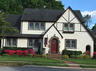 375 Brower Ave, Rockville Centre, NY 11570