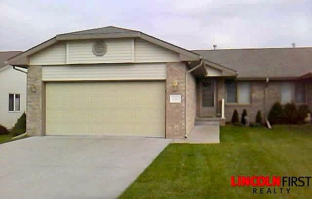 1st image of 6736 S 91st St