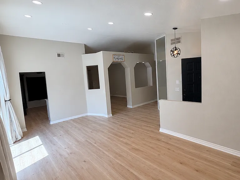 2275 Cordillera Ave — Photo 1