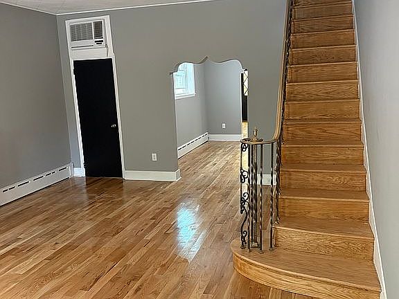 4th image of 1306 Reed St
