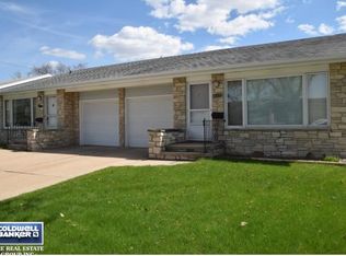 609 E Longview Dr, Appleton, WI 54911