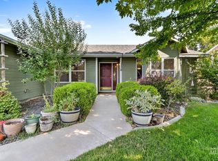 920 NW 11th St, Meridian, ID 83642