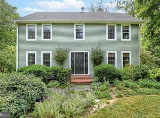 220 Kelly Ln, Hellam, PA 17406