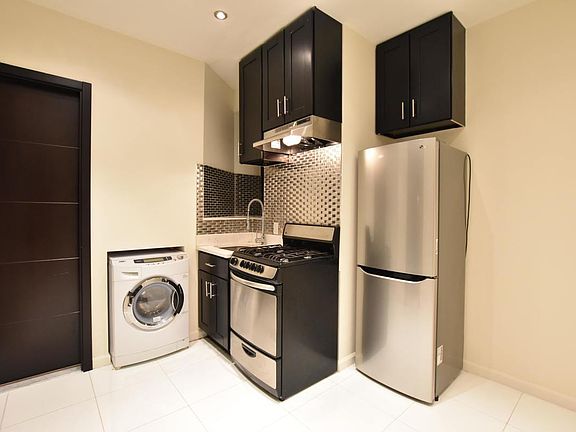 5th image of 215 W 115th St APT 1A