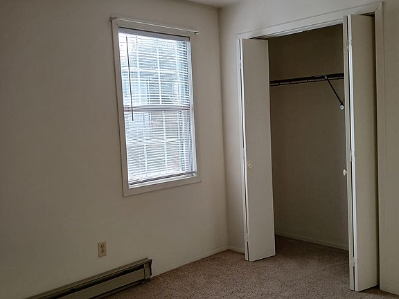 2nd image of 28 Helen St