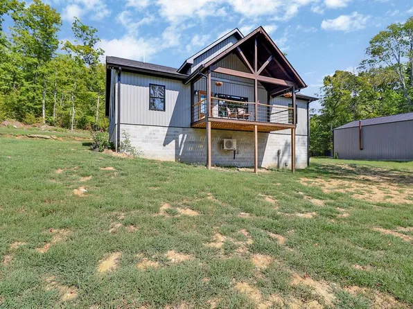 715 Crab Mountain Rd, Jamestown, TN 38556
