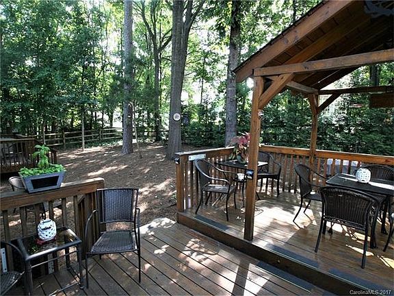2nd image of 6206 Maple Cove Ln