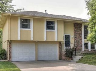 2824 N 126th Avenue Cir, Omaha, NE 68164
