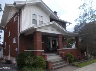 304 Woodlawn Ave, Martinsburg, PA