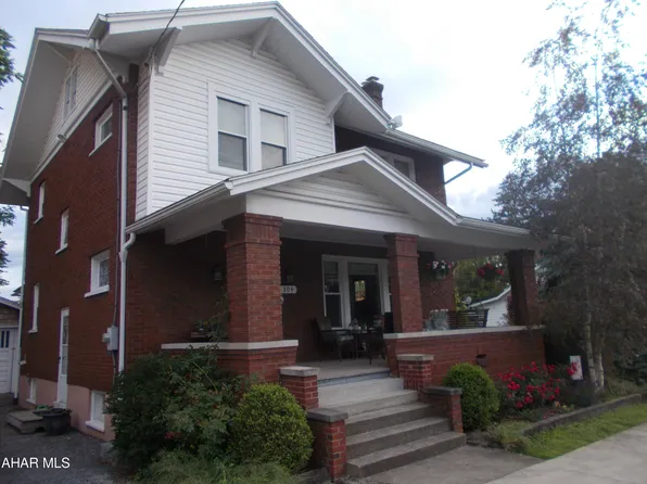 304 Woodlawn Ave, Martinsburg, PA 16662