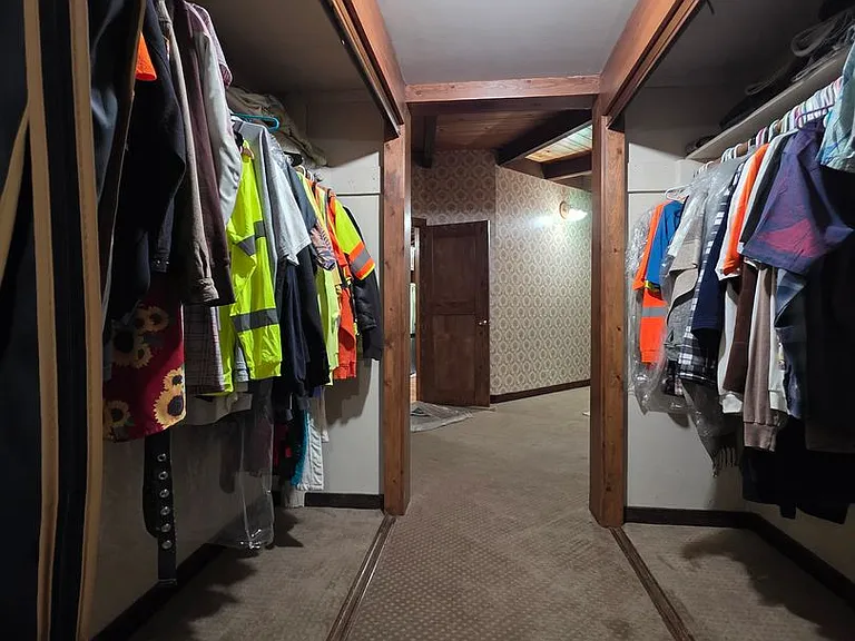 7068 Sandy Crk — Photo 16