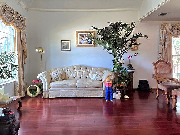 5th image of 5917 Big Pine Dr