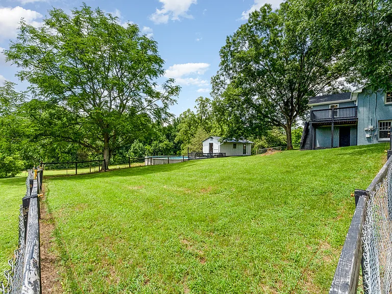 1164 Bradford Mountain Rd — Photo 22
