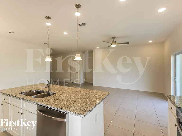 213 Windsor Reserve Dr — Photo 9