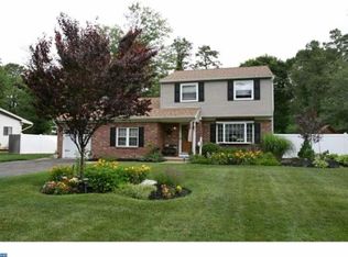 4 Evanine Dr, Berlin, NJ 08009