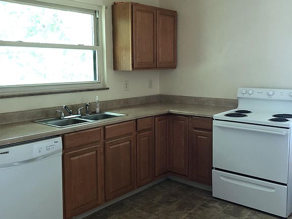 4th image of 1808 Summers Ave