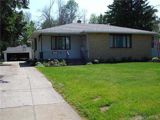 2nd image of 2945 William St