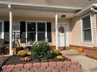 1004 Sasha Ln, Roswell, GA 30075