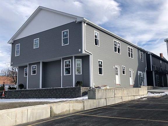 4th image of 69 Washington St APT D