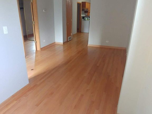 2nd image of 2526 N Lotus Ave APT 1R