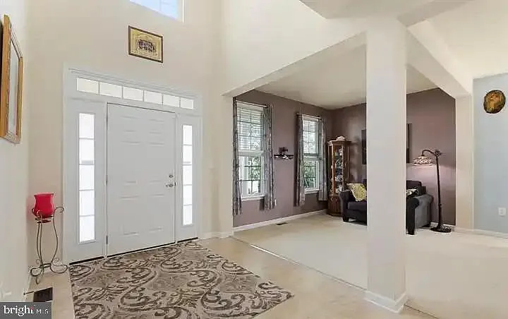 10 Manorwood Dr — Photo 3