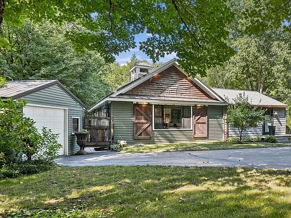 3rd image of 44 Beech Hill Rd