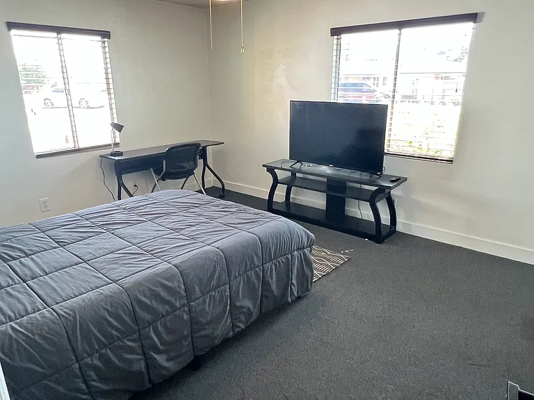4213 N Westview Dr — Photo 4