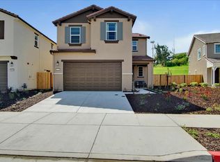 425 Moss St, Hollister, CA 95023