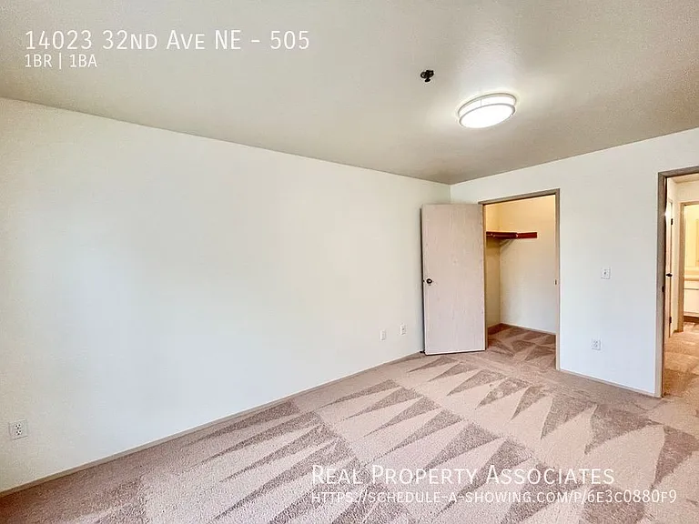 Parkway 1 — Photo 14