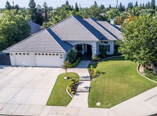 8955 Copper Springs Ct, Bakersfield, CA 93314