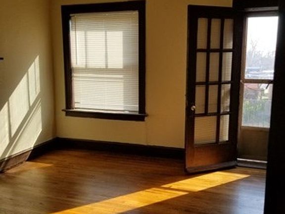 2nd image of 4925 Eichelberger St Unit A