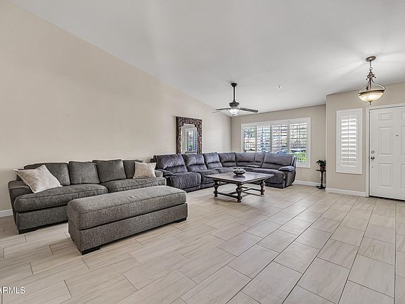 5th image of 11105 E POINSETTIA Drive