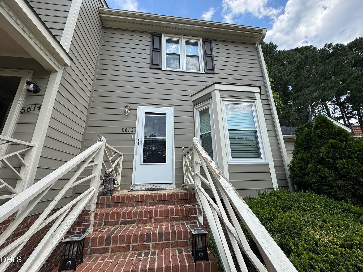 2 bed, 2.5 bath, $1,800 — Photo 2