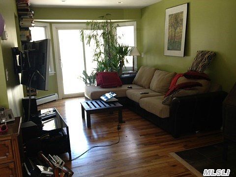 2nd image of 164 Highview Dr