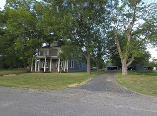 612 N Wilbern St, Runge, TX 78151