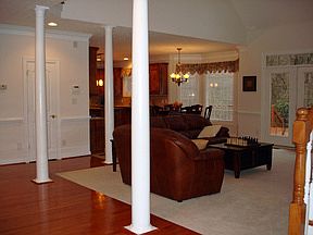 3rd image of 504 Richter Ln