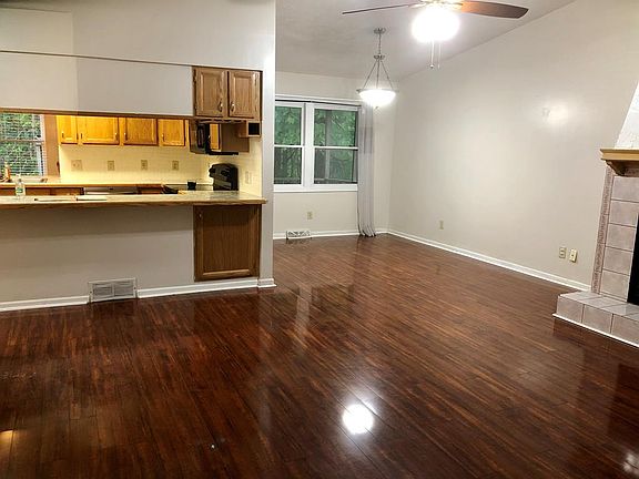 3rd image of 1211 Ginko Dr