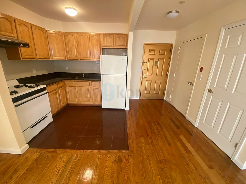 1st image of 140-26 Cherry Ave #3E