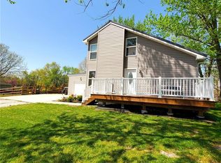 519 Parklane Dr, Saint Clair, MO 63077