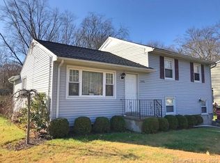 1991 Old Town Rd, Bridgeport, CT 06606