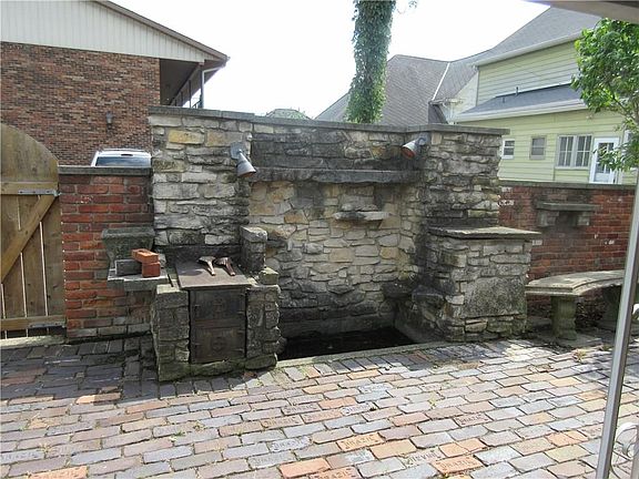 5th image of 45 W Mechanic St