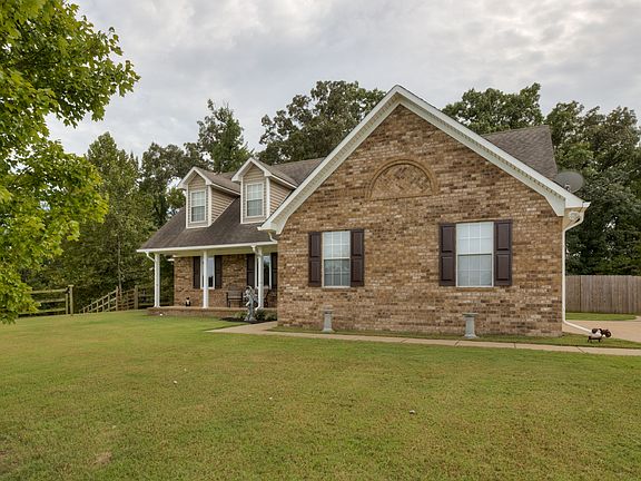 5th image of 629 Laxton Ln