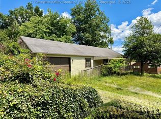 756 Upper Midway Dr, Dunbar, WV 25064