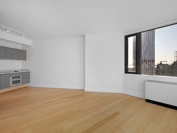5th image of 10 City Pt APT 45H