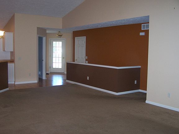 3rd image of 8937 N Clearwater Dr