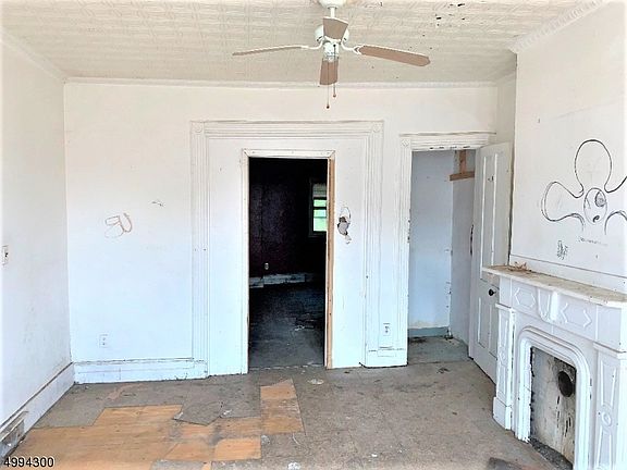 5th image of 107-109 Bloomfield Ave