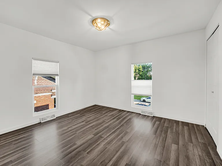 204 Brown St #2 — Photo 9