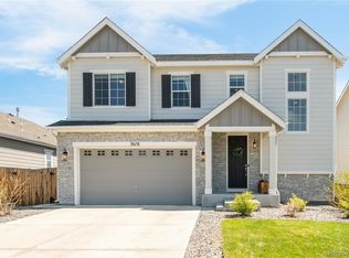 7678 S Old Hammer Way, Aurora, CO 80016