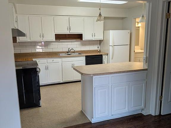 3rd image of 1820 Sunnyside Dr APT 5