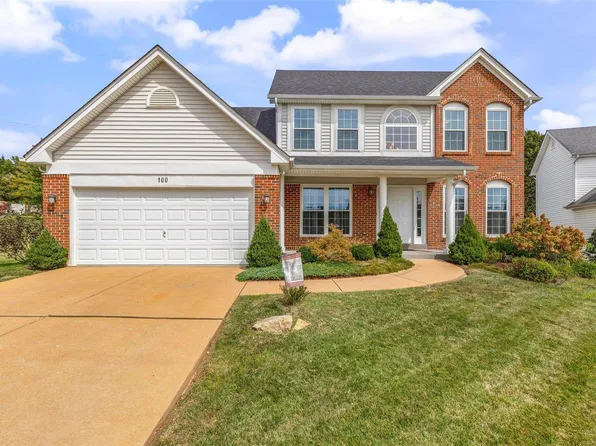 100 Autumn Oaks Ct, Imperial, MO 63052